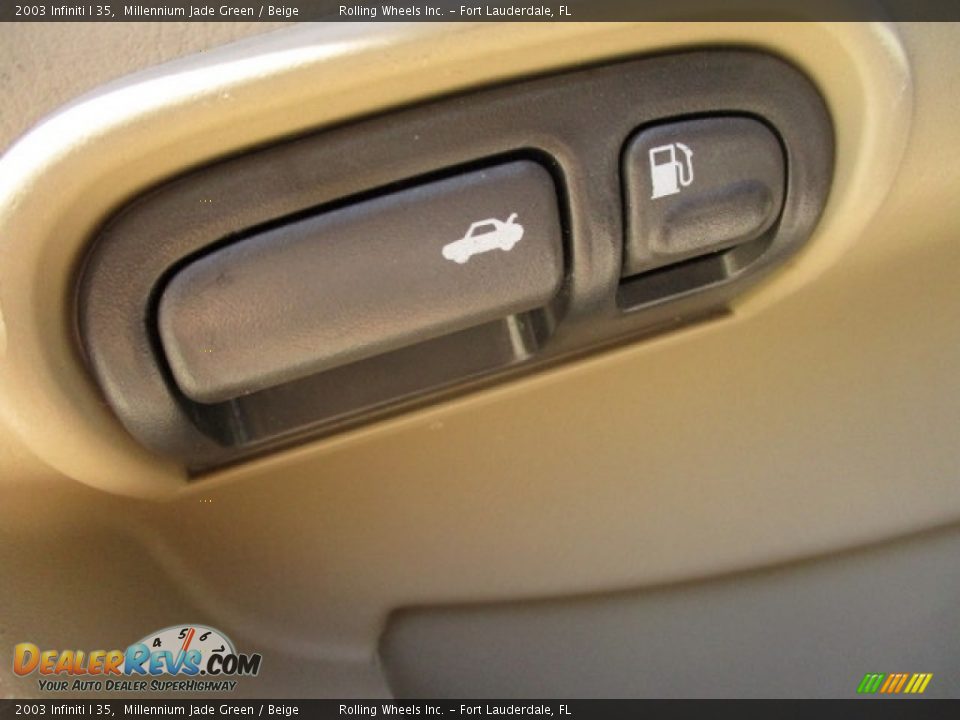 2003 Infiniti I 35 Millennium Jade Green / Beige Photo #32
