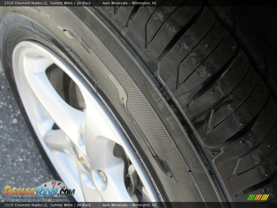 2016 Chevrolet Malibu LS Summit White / Jet Black Photo #8