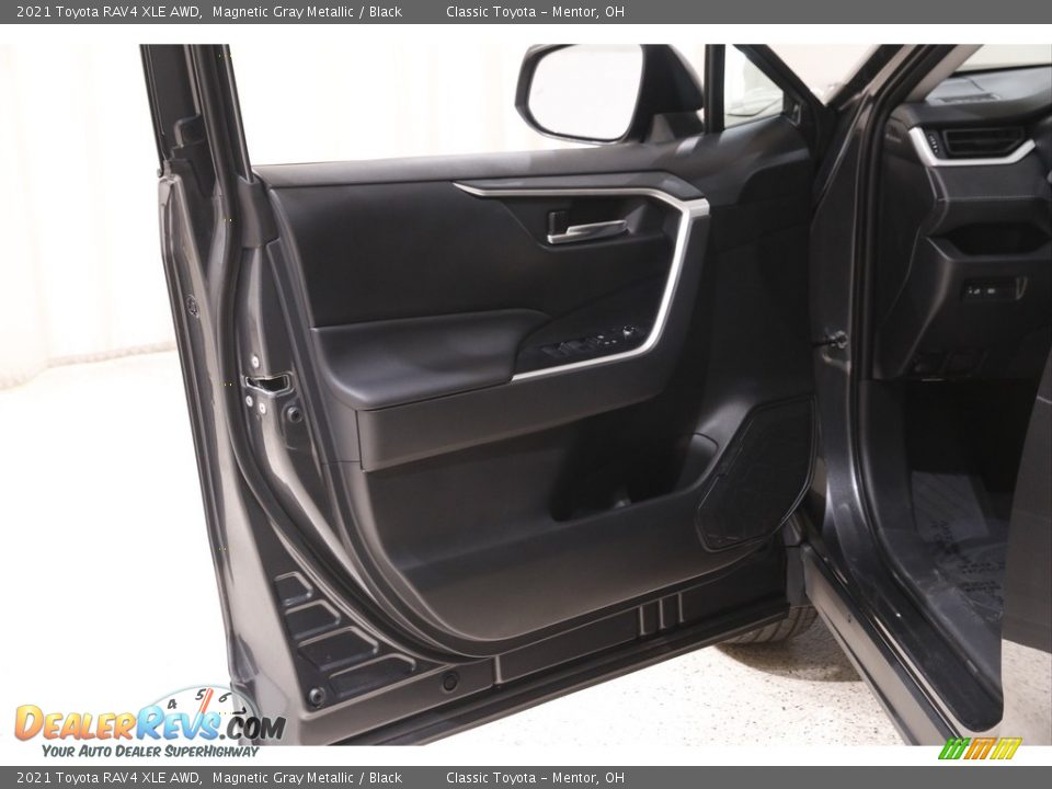 2021 Toyota RAV4 XLE AWD Magnetic Gray Metallic / Black Photo #4