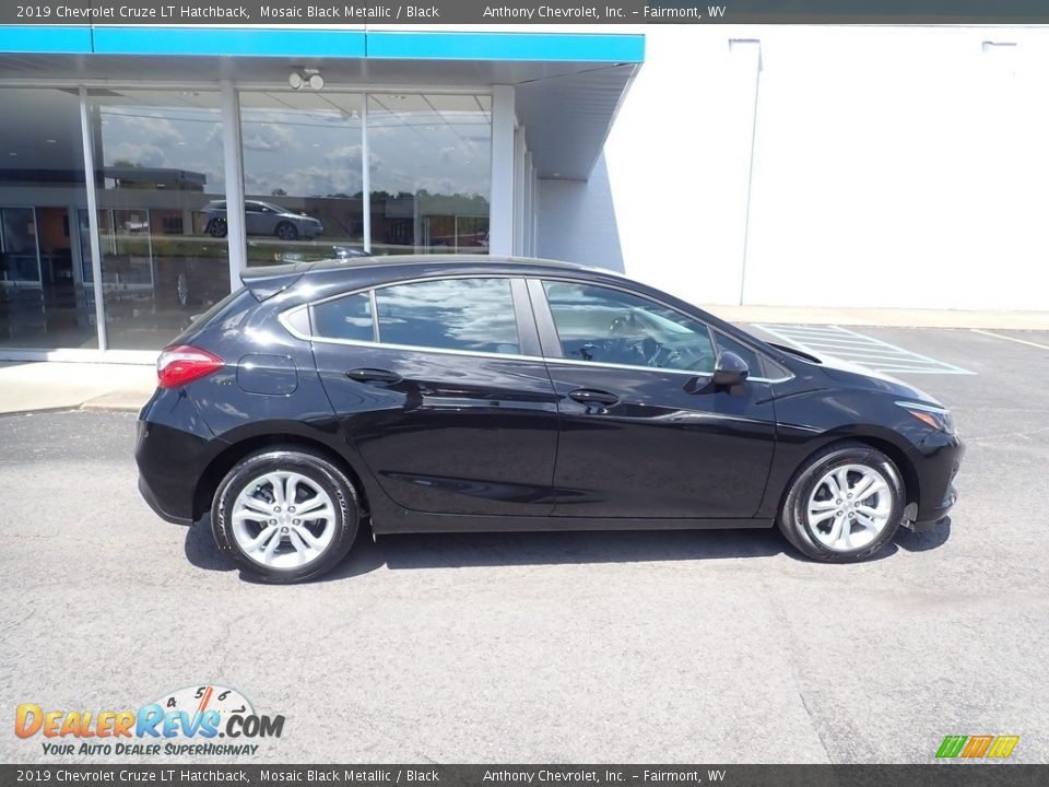 2019 Chevrolet Cruze LT Hatchback Mosaic Black Metallic / Black Photo #3