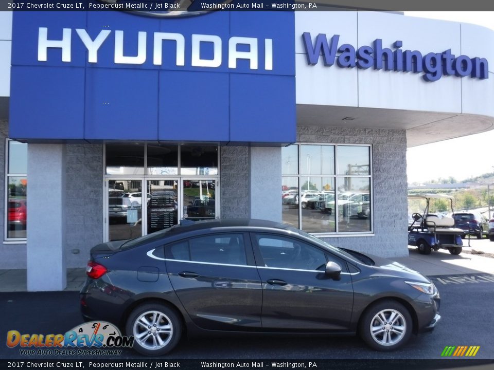 2017 Chevrolet Cruze LT Pepperdust Metallic / Jet Black Photo #2