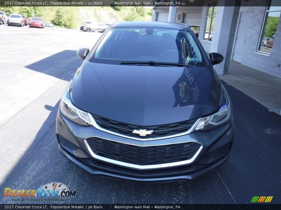 2017 Chevrolet Cruze LT Pepperdust Metallic / Jet Black Photo #3