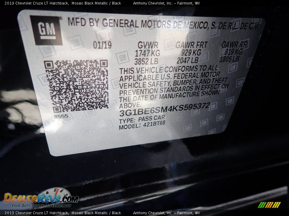 2019 Chevrolet Cruze LT Hatchback Mosaic Black Metallic / Black Photo #15
