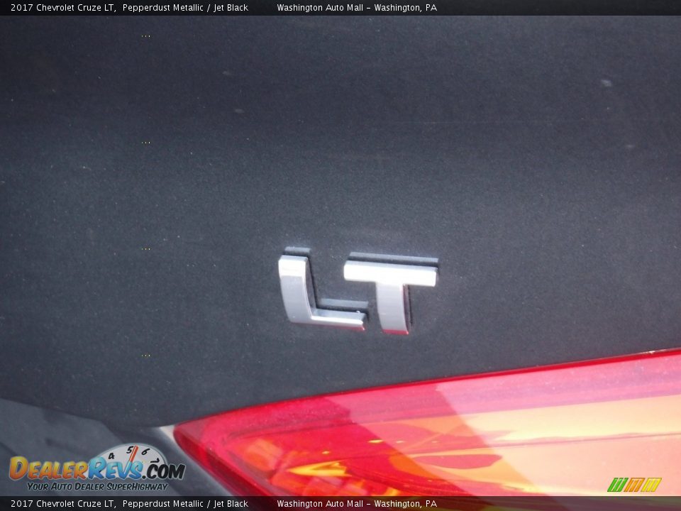 2017 Chevrolet Cruze LT Pepperdust Metallic / Jet Black Photo #9