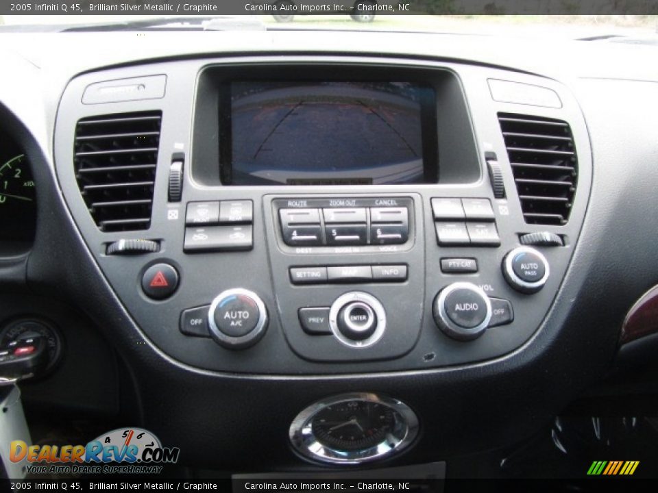 2005 Infiniti Q 45 Brilliant Silver Metallic / Graphite Photo #15