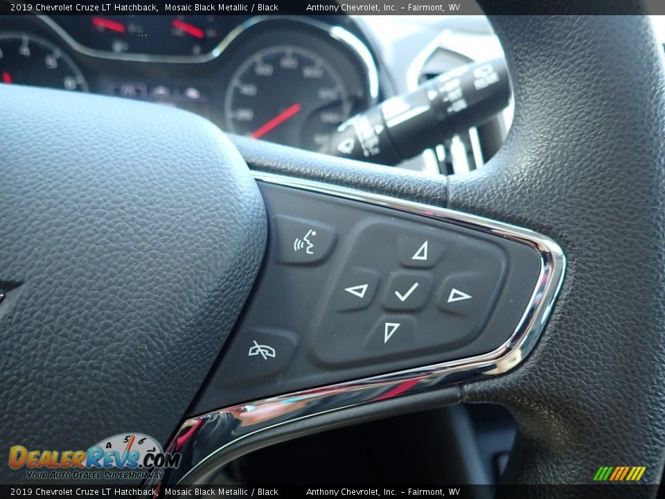 2019 Chevrolet Cruze LT Hatchback Mosaic Black Metallic / Black Photo #19