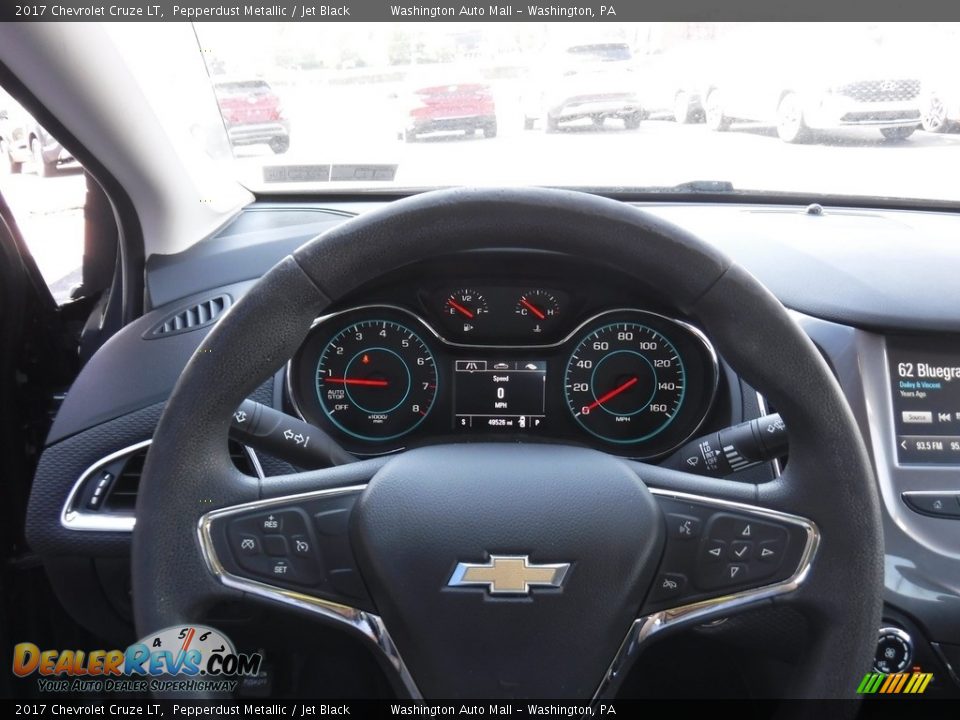 2017 Chevrolet Cruze LT Pepperdust Metallic / Jet Black Photo #18