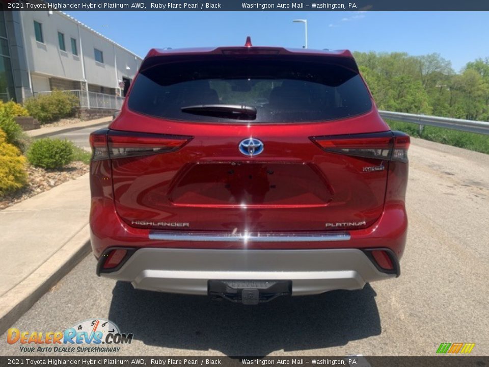 2021 Toyota Highlander Hybrid Platinum AWD Ruby Flare Pearl / Black Photo #15
