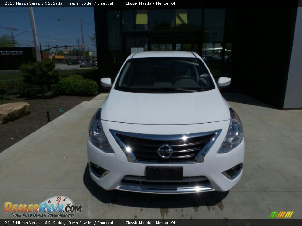 2015 Nissan Versa 1.6 SL Sedan Fresh Powder / Charcoal Photo #2