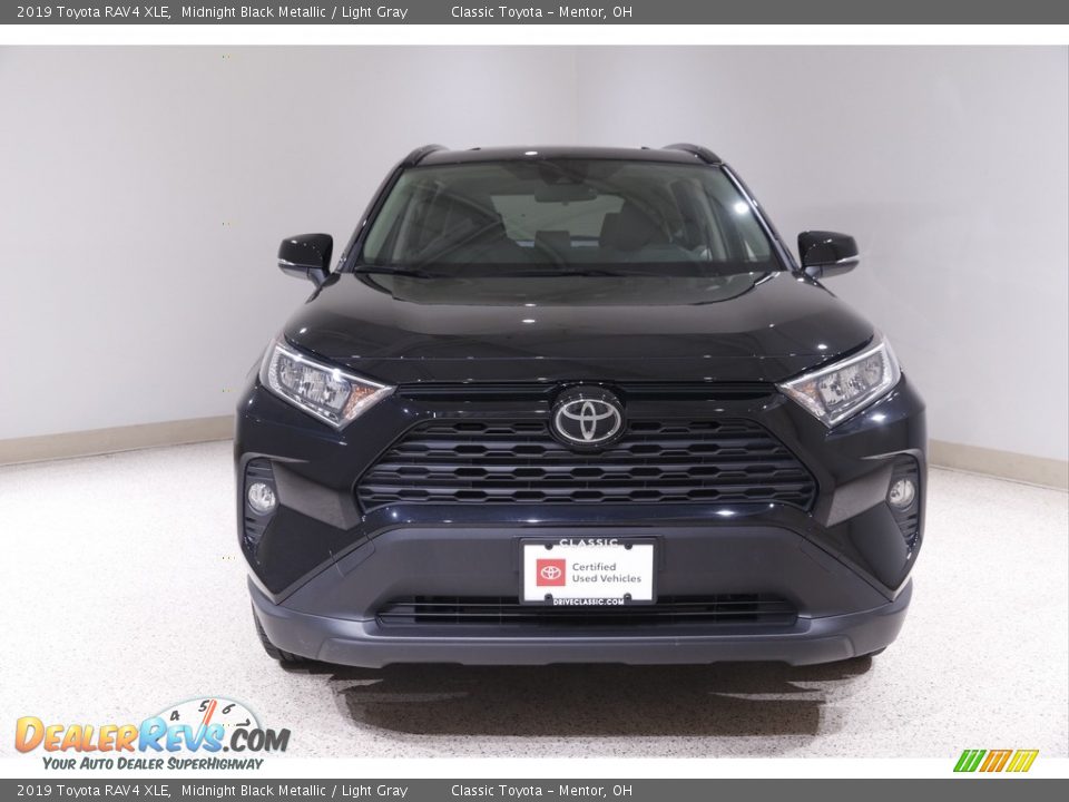 2019 Toyota RAV4 XLE Midnight Black Metallic / Light Gray Photo #2