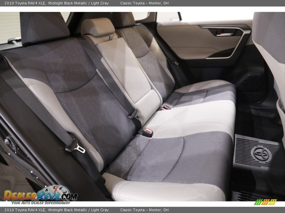 2019 Toyota RAV4 XLE Midnight Black Metallic / Light Gray Photo #14