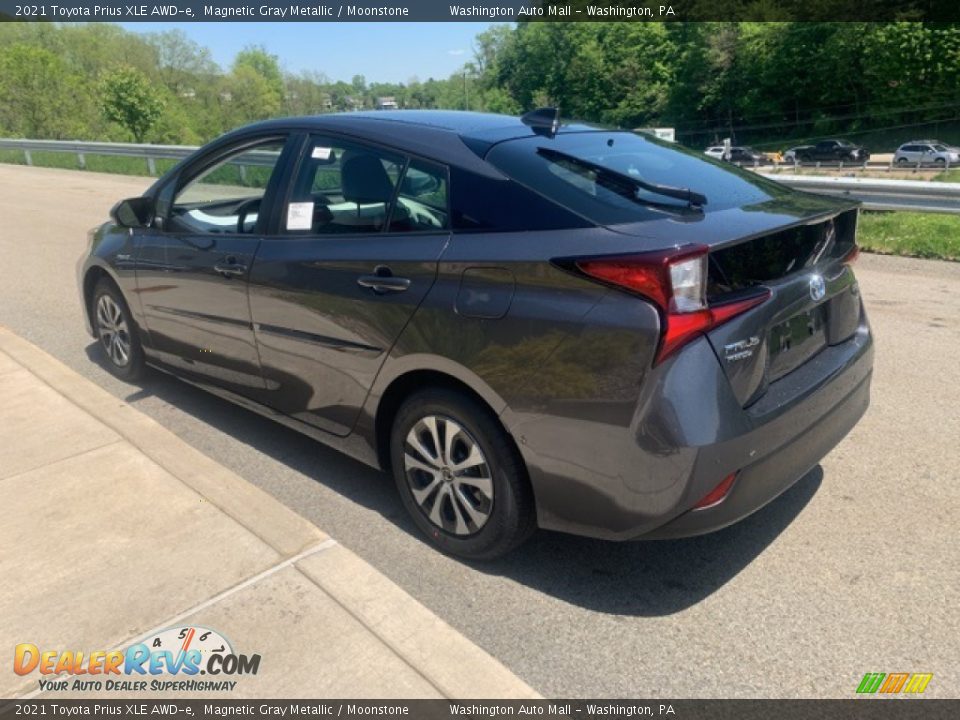 2021 Toyota Prius XLE AWD-e Magnetic Gray Metallic / Moonstone Photo #2