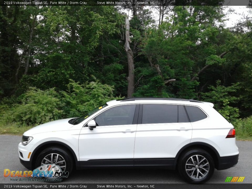 Pure White 2019 Volkswagen Tiguan SE Photo #1