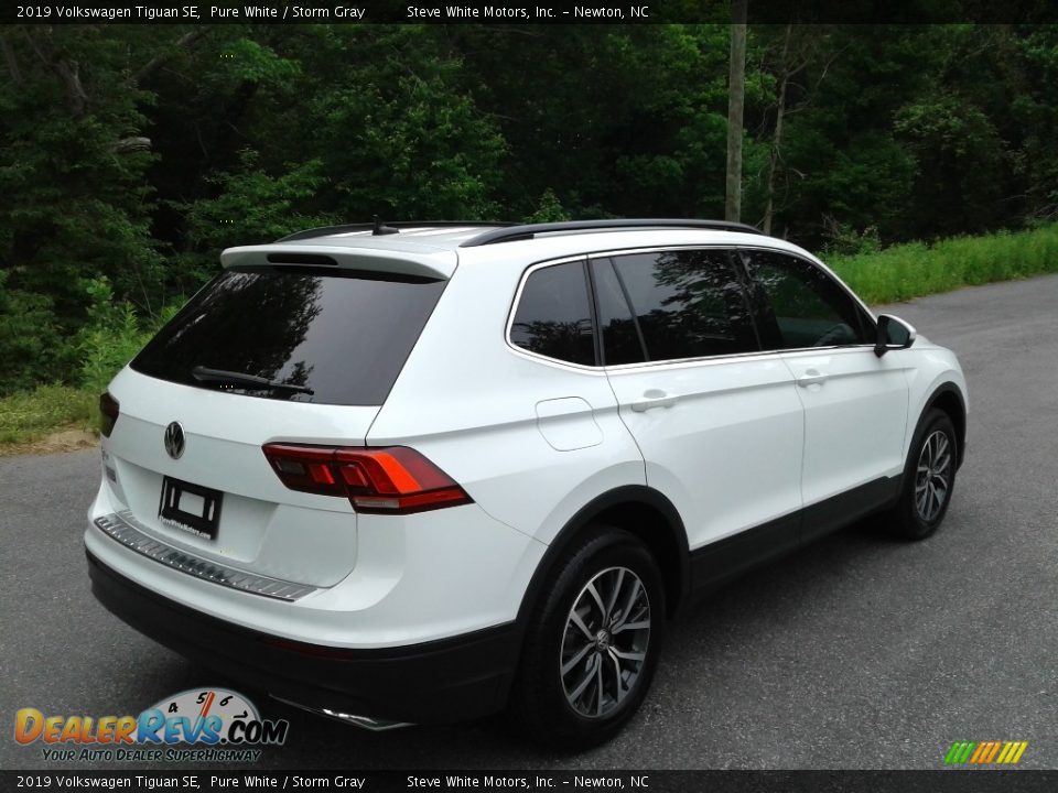 Pure White 2019 Volkswagen Tiguan SE Photo #7