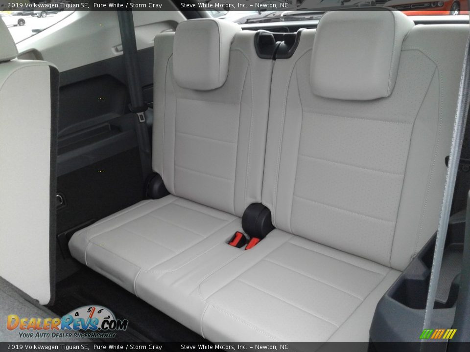 Rear Seat of 2019 Volkswagen Tiguan SE Photo #14