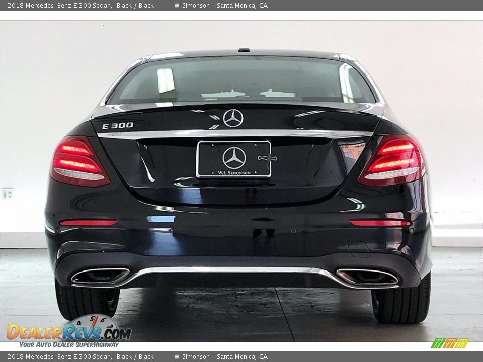 2018 Mercedes-Benz E 300 Sedan Black / Black Photo #3