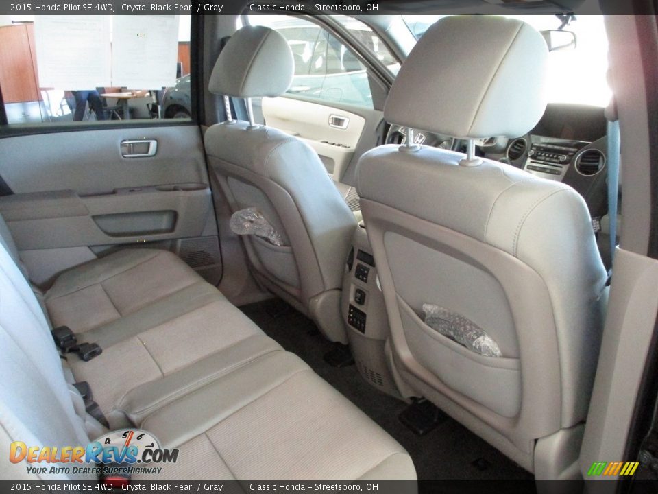 Rear Seat of 2015 Honda Pilot SE 4WD Photo #19