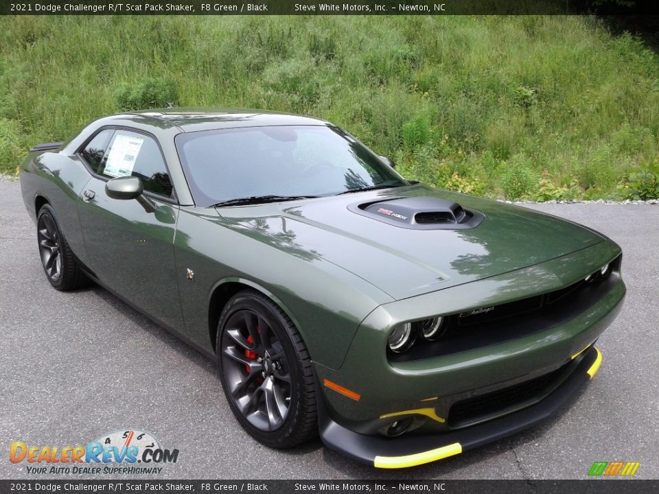 Front 3/4 View of 2021 Dodge Challenger R/T Scat Pack Shaker Photo #4