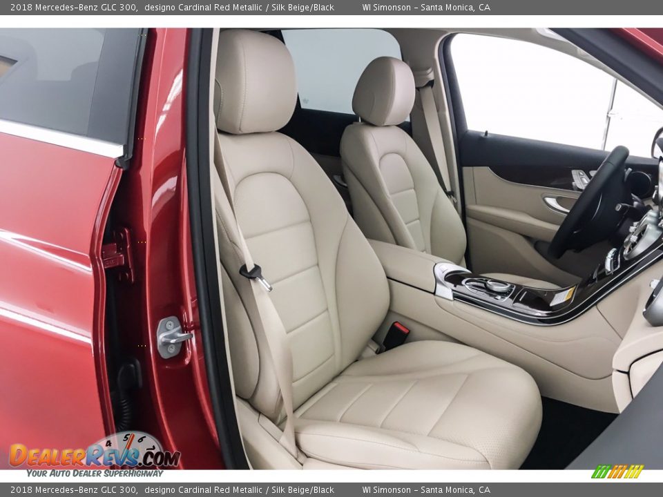 2018 Mercedes-Benz GLC 300 designo Cardinal Red Metallic / Silk Beige/Black Photo #2