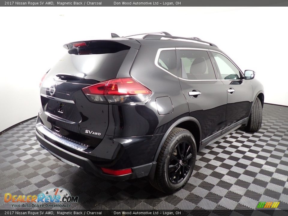 2017 Nissan Rogue SV AWD Magnetic Black / Charcoal Photo #15