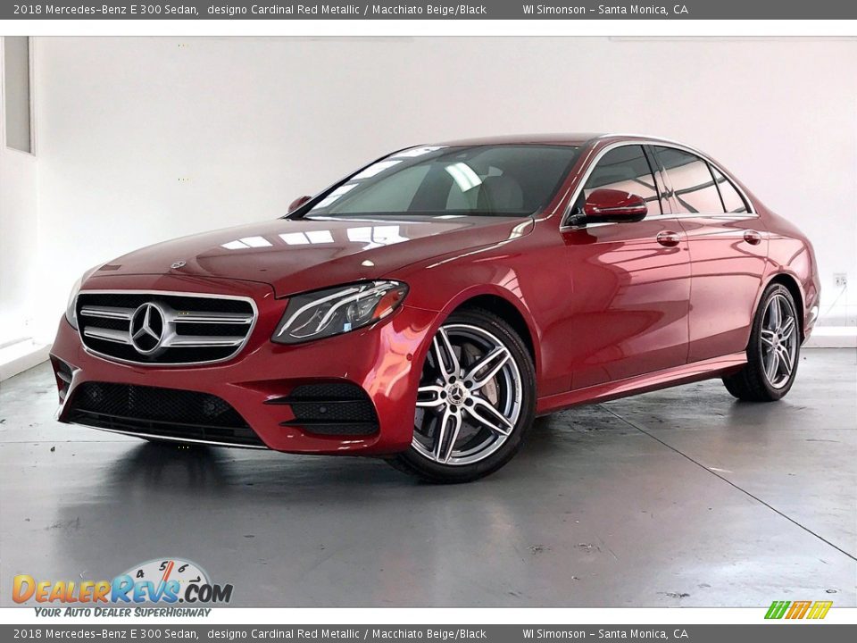 Front 3/4 View of 2018 Mercedes-Benz E 300 Sedan Photo #12