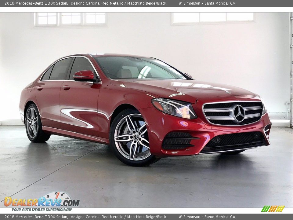 Front 3/4 View of 2018 Mercedes-Benz E 300 Sedan Photo #34