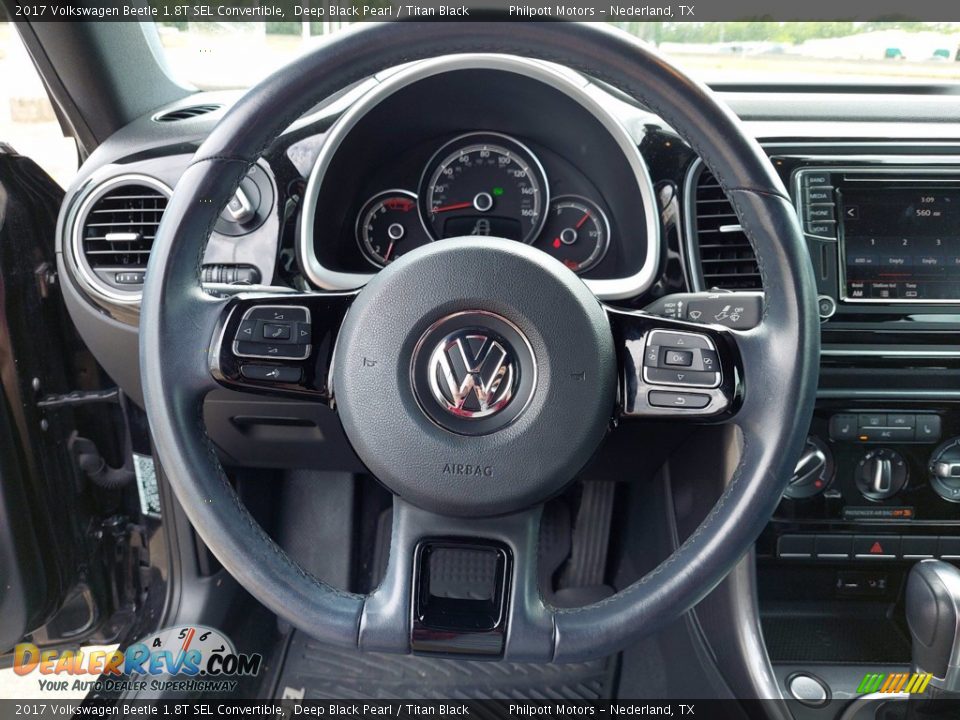 2017 Volkswagen Beetle 1.8T SEL Convertible Steering Wheel Photo #14