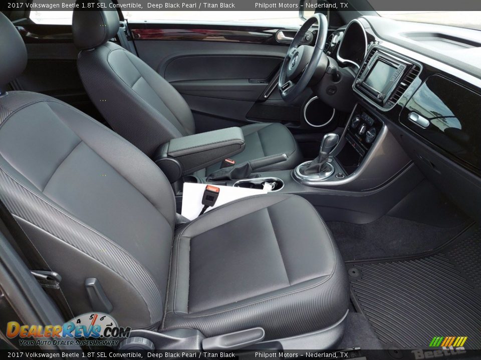 2017 Volkswagen Beetle 1.8T SEL Convertible Deep Black Pearl / Titan Black Photo #26