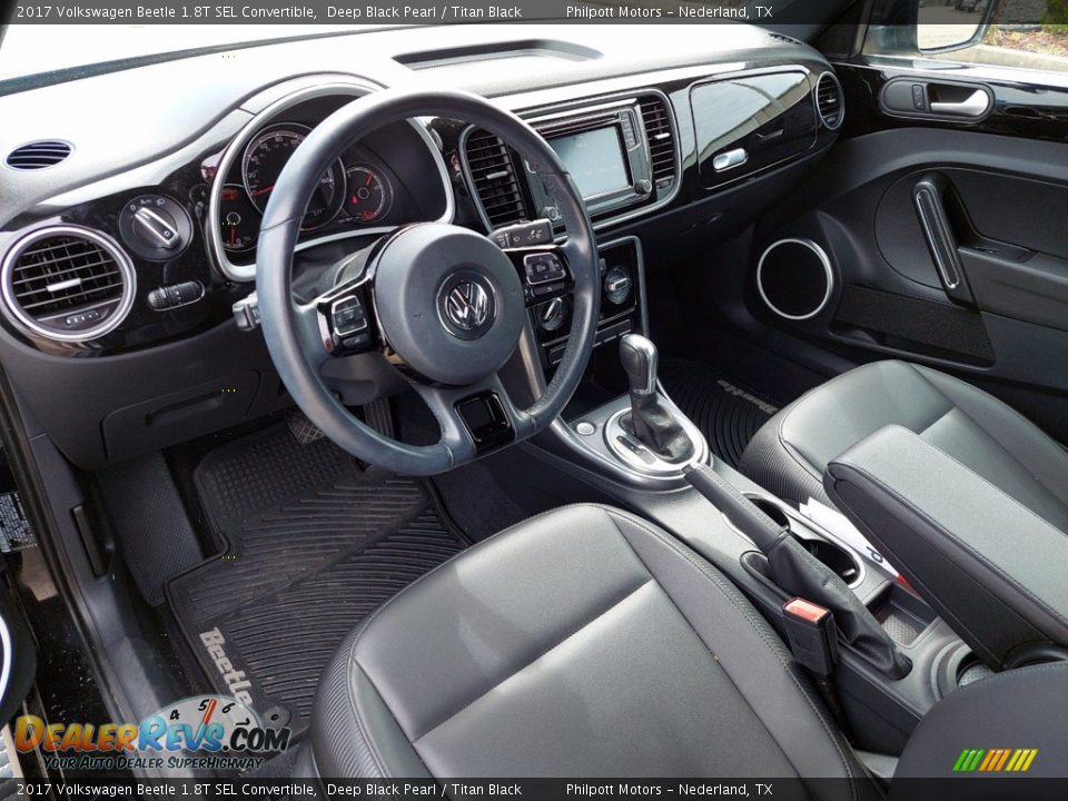 Titan Black Interior - 2017 Volkswagen Beetle 1.8T SEL Convertible Photo #29