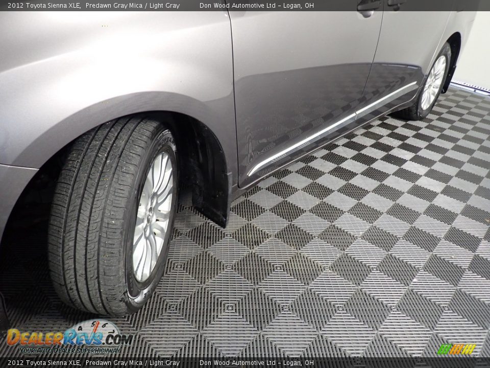 2012 Toyota Sienna XLE Predawn Gray Mica / Light Gray Photo #10