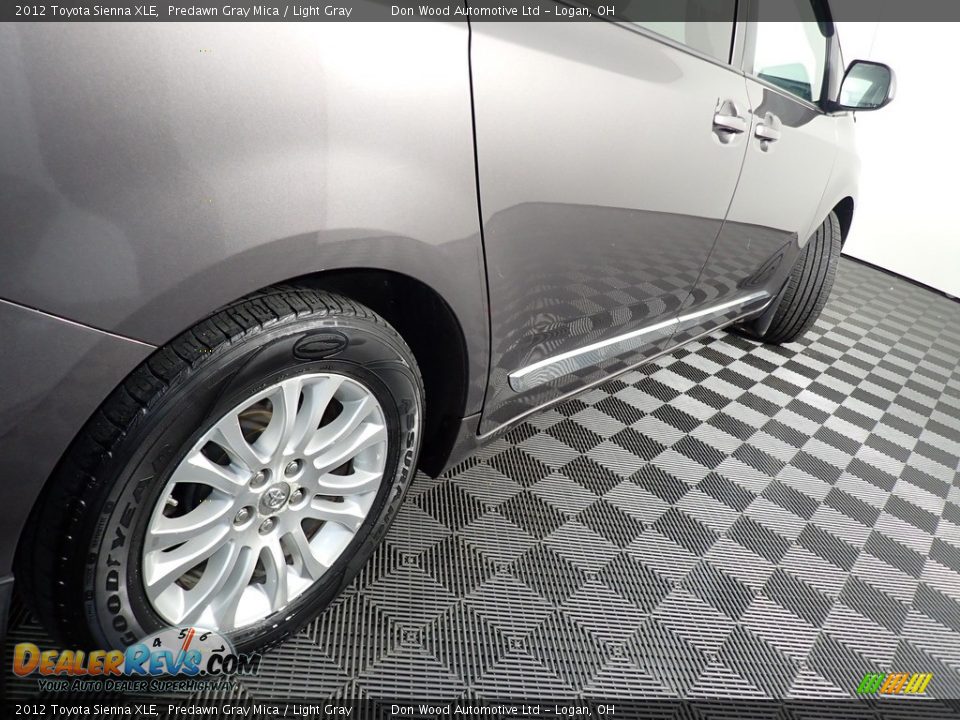2012 Toyota Sienna XLE Predawn Gray Mica / Light Gray Photo #19