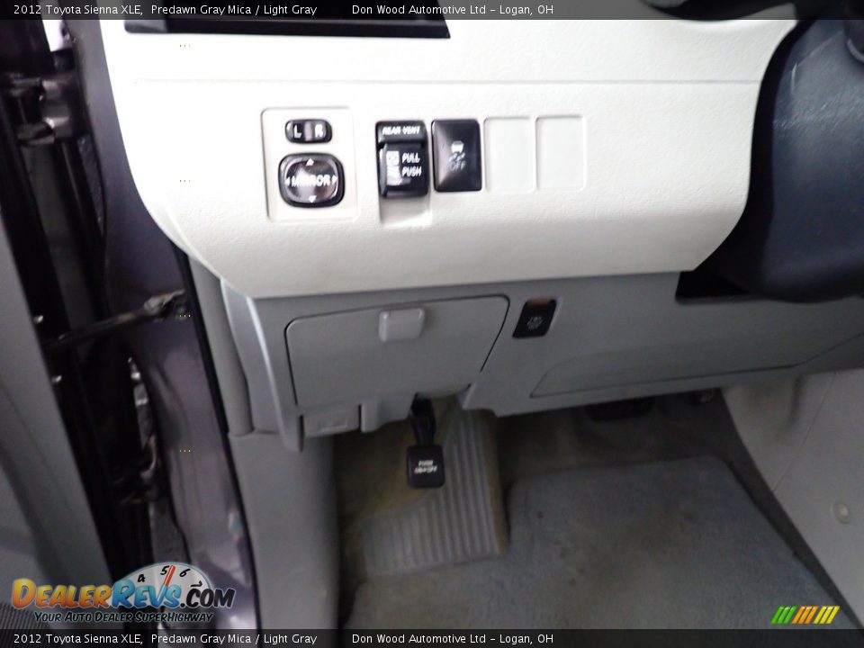 2012 Toyota Sienna XLE Predawn Gray Mica / Light Gray Photo #23