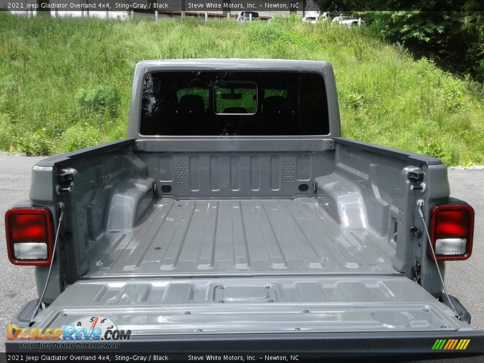 2021 Jeep Gladiator Overland 4x4 Sting-Gray / Black Photo #8