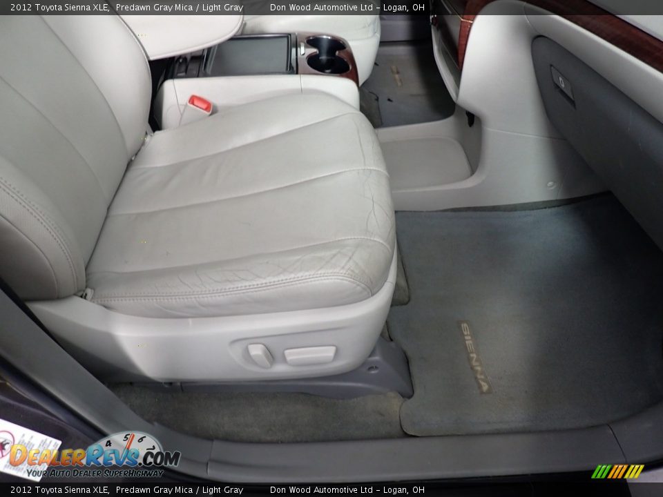 2012 Toyota Sienna XLE Predawn Gray Mica / Light Gray Photo #32