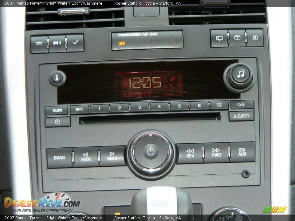 2007 Pontiac Torrent Bright White / Ebony/Cashmere Photo #12