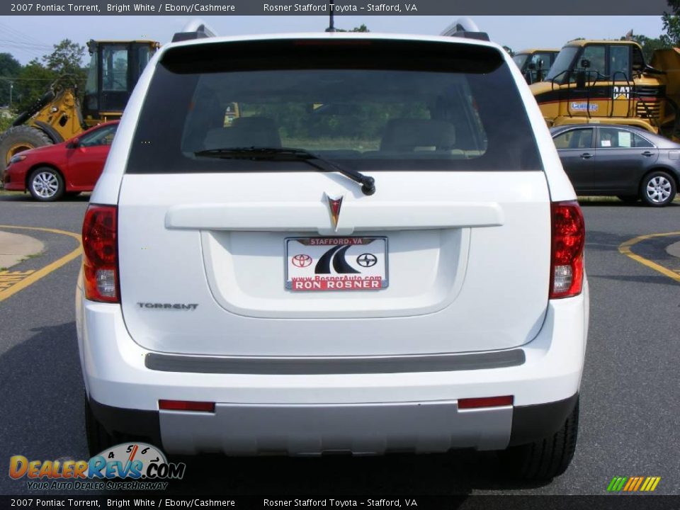 2007 Pontiac Torrent Bright White / Ebony/Cashmere Photo #17