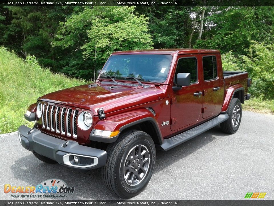 2021 Jeep Gladiator Overland 4x4 Snazzberry Pearl / Black Photo #2