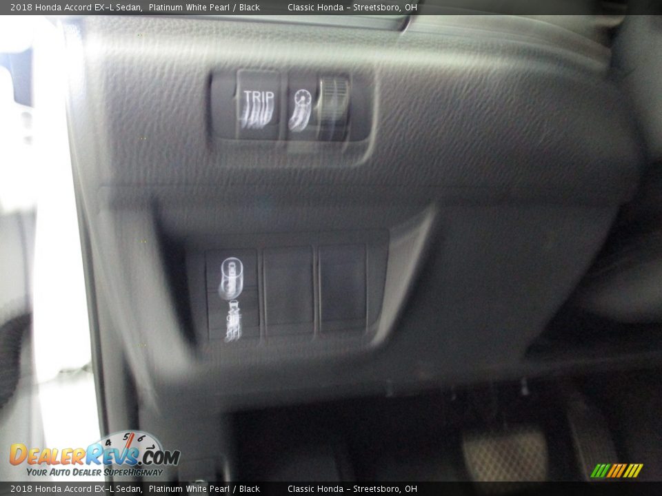 2018 Honda Accord EX-L Sedan Platinum White Pearl / Black Photo #29