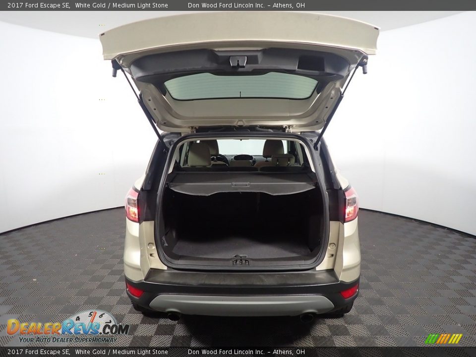 2017 Ford Escape SE White Gold / Medium Light Stone Photo #14