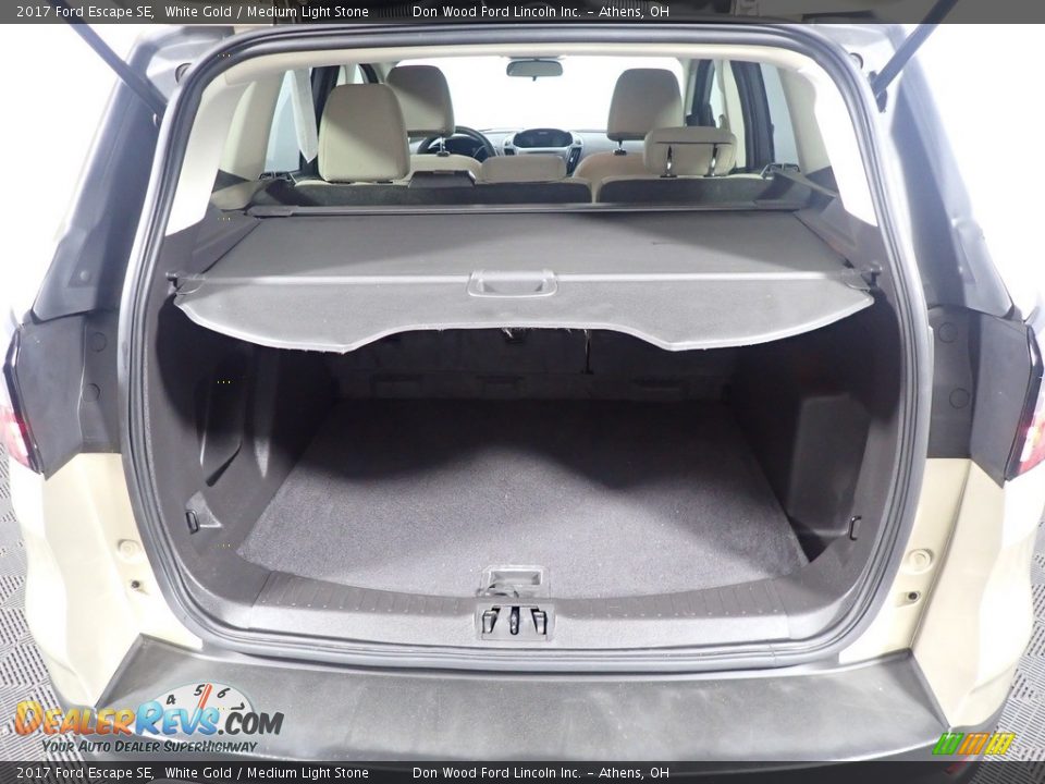 2017 Ford Escape SE White Gold / Medium Light Stone Photo #15