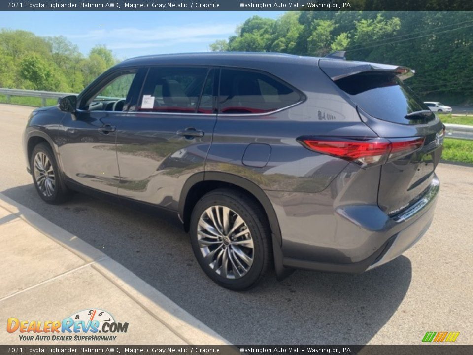 2021 Toyota Highlander Platinum AWD Magnetic Gray Metallic / Graphite Photo #2