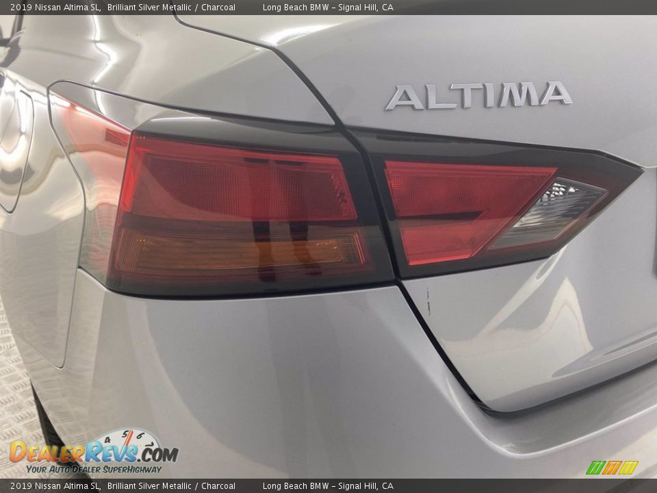 2019 Nissan Altima SL Brilliant Silver Metallic / Charcoal Photo #9