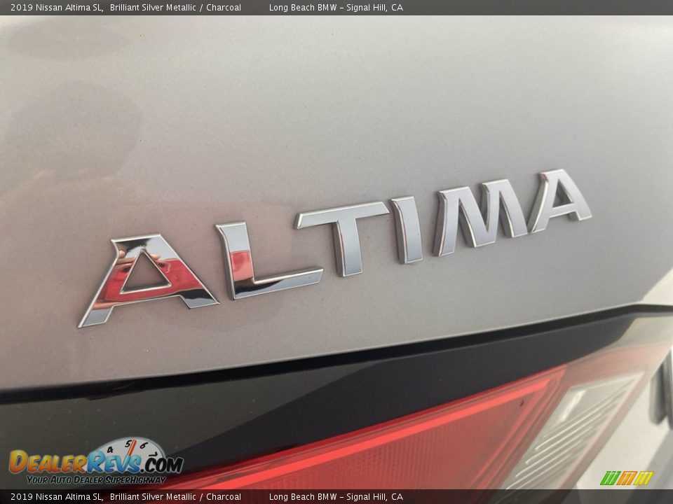2019 Nissan Altima SL Logo Photo #11