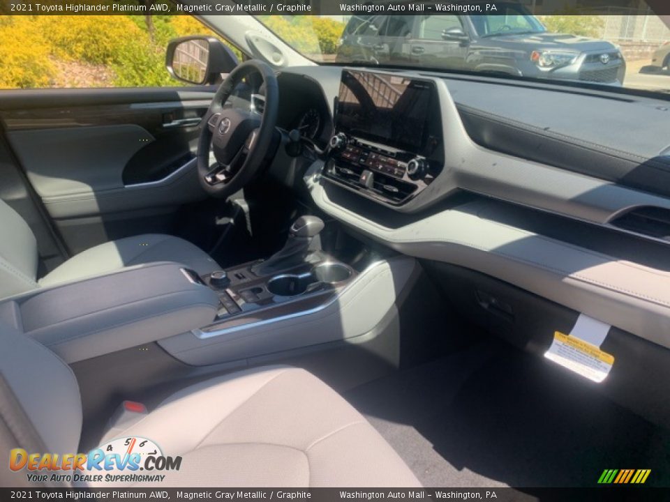 2021 Toyota Highlander Platinum AWD Magnetic Gray Metallic / Graphite Photo #9