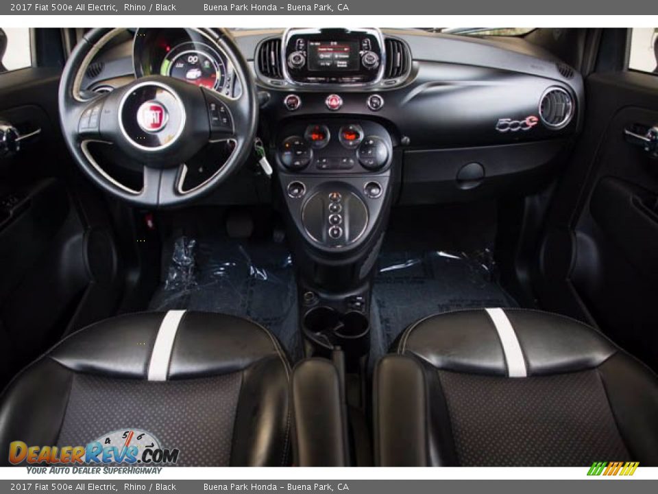 Front Seat of 2017 Fiat 500e All Electric Photo #5