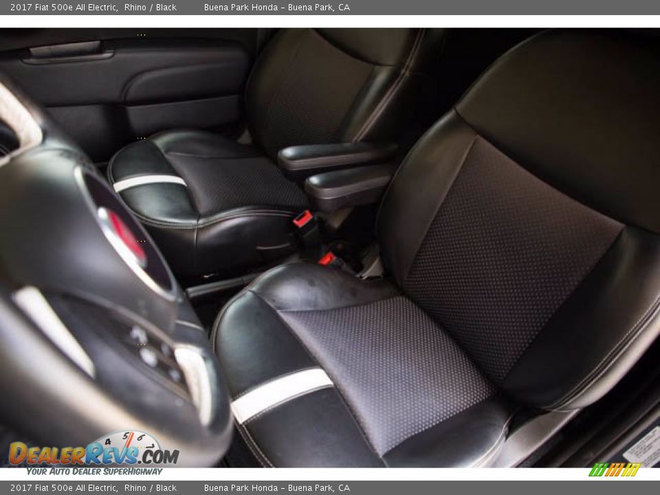 Front Seat of 2017 Fiat 500e All Electric Photo #17