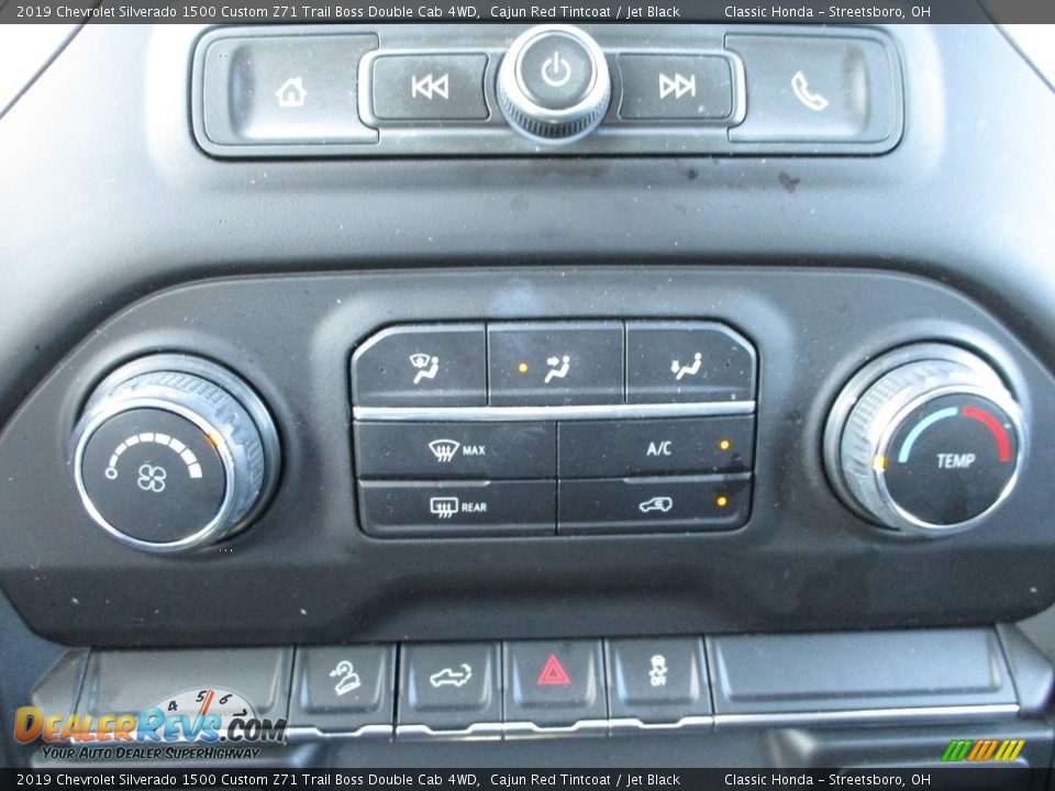2019 Chevrolet Silverado 1500 Custom Z71 Trail Boss Double Cab 4WD Cajun Red Tintcoat / Jet Black Photo #33