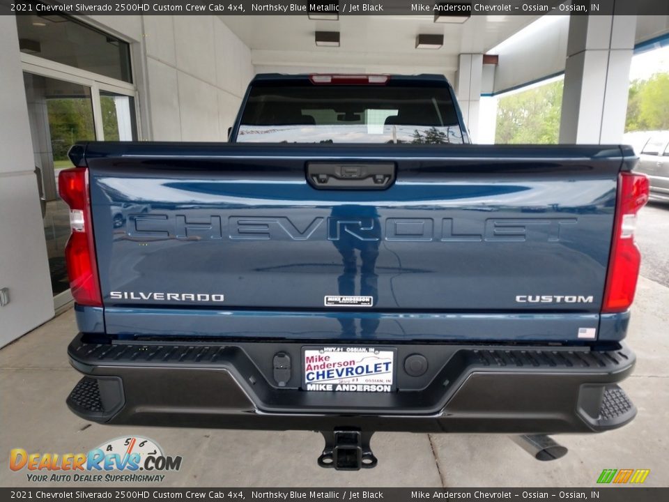 2021 Chevrolet Silverado 2500HD Custom Crew Cab 4x4 Northsky Blue Metallic / Jet Black Photo #5