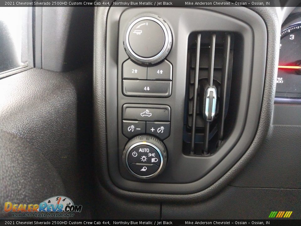 2021 Chevrolet Silverado 2500HD Custom Crew Cab 4x4 Northsky Blue Metallic / Jet Black Photo #23