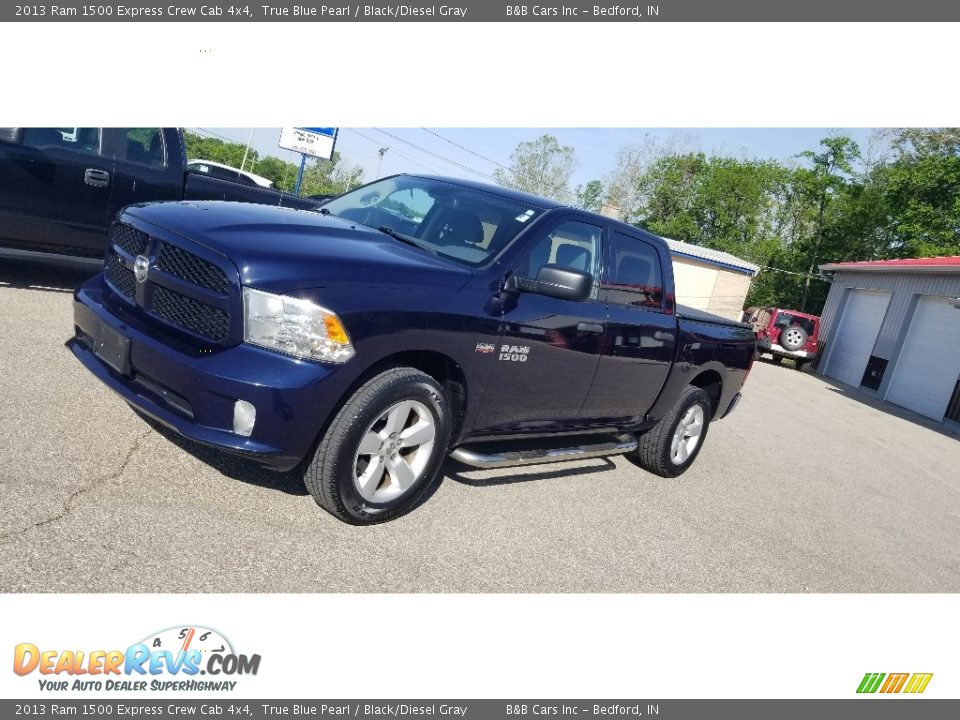 2013 Ram 1500 Express Crew Cab 4x4 True Blue Pearl / Black/Diesel Gray Photo #1